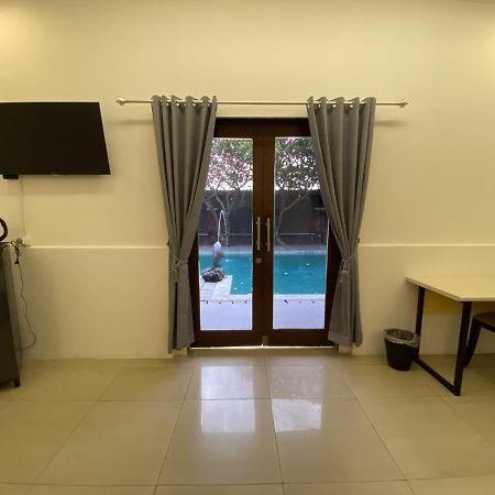 Chrome Hotel & Resort Solo Colomadu Luaran gambar