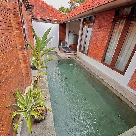 Chrome Hotel & Resort Solo Colomadu Luaran gambar