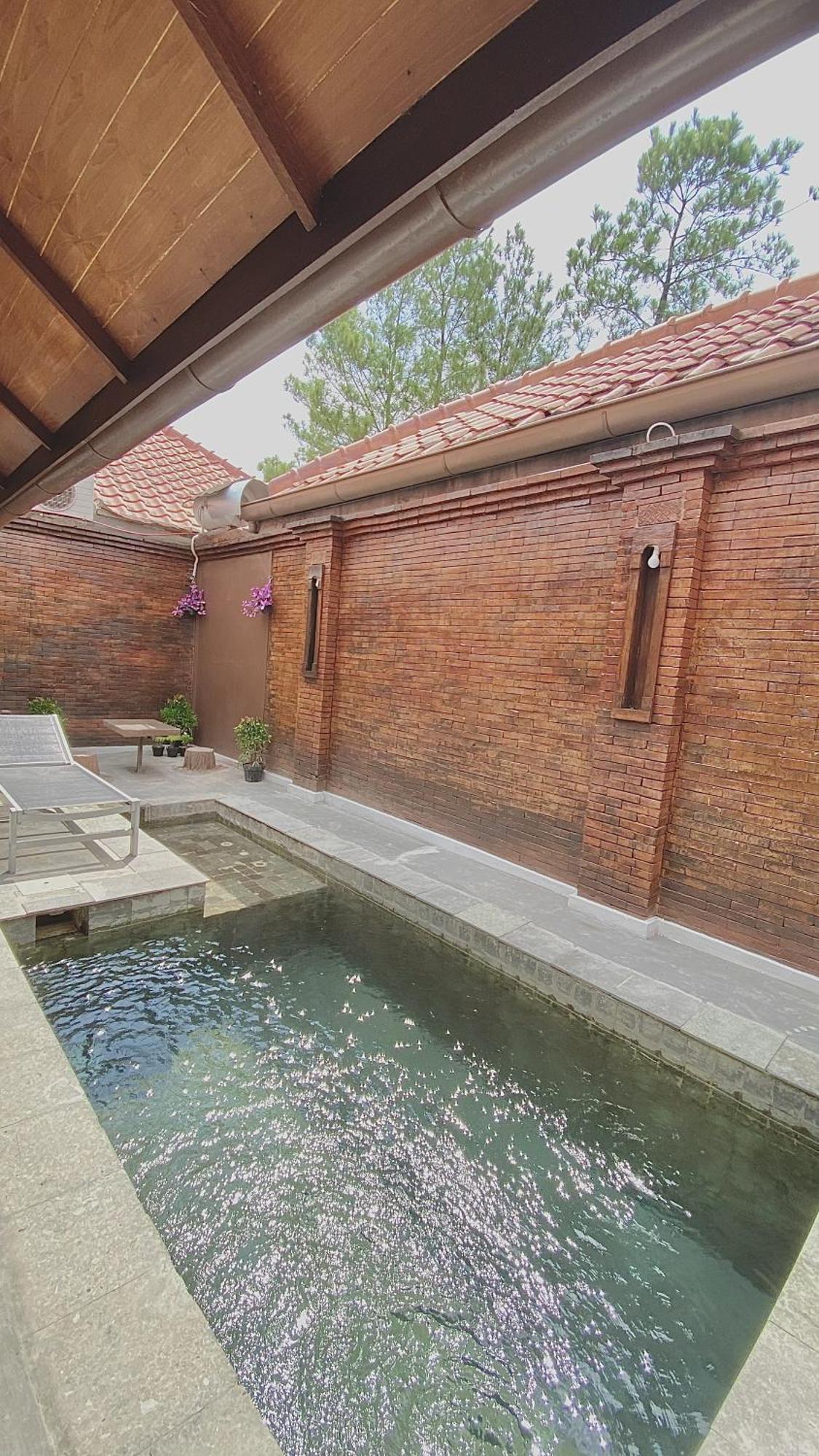 Chrome Hotel & Resort Solo Colomadu Luaran gambar
